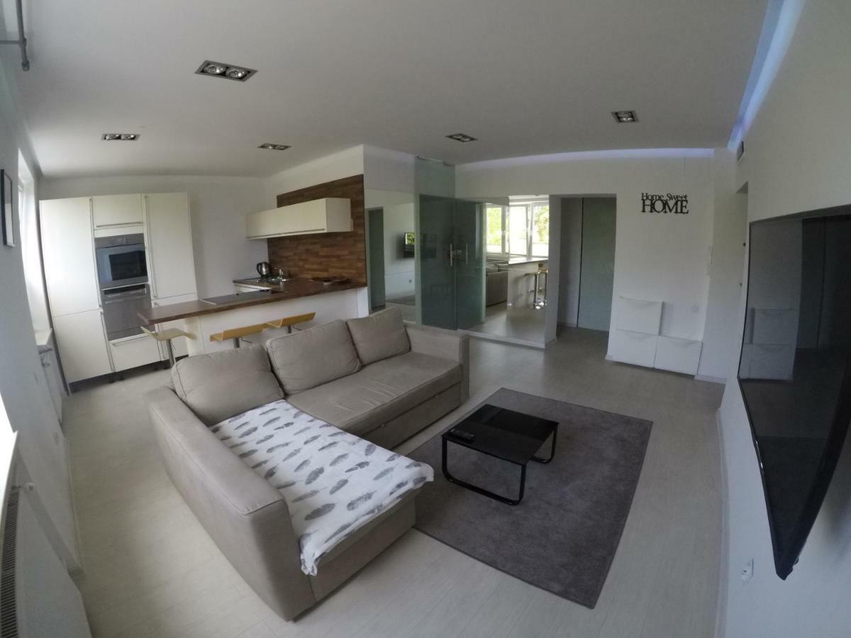 Nowoczesny Apartament III Al. Nmp Częstochowa Eksteriør bilde